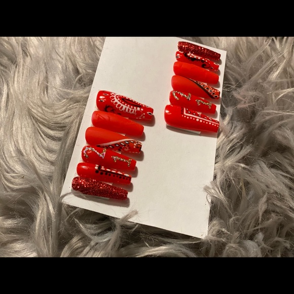 Bandanna Print Press on Nails - Picture 8 of 8